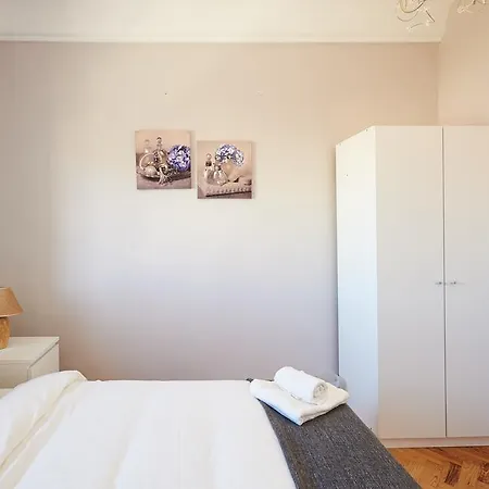 Beguest For 6 Apartamento